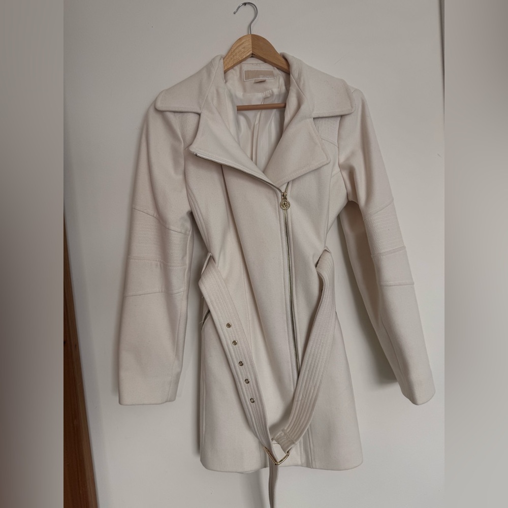 Michael Kors Cream Belted Trench Coat - Picture 2 of 8